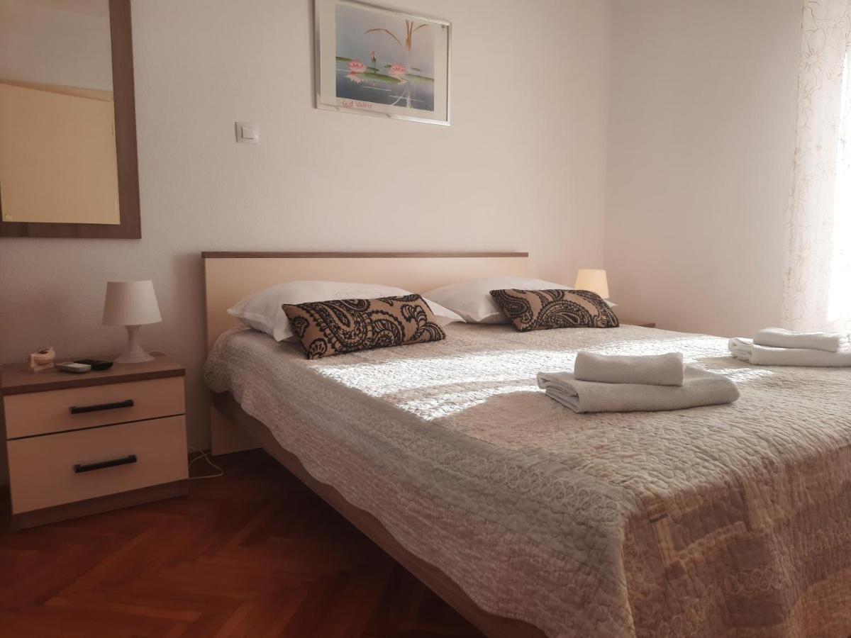 Beba Apartment Komiza