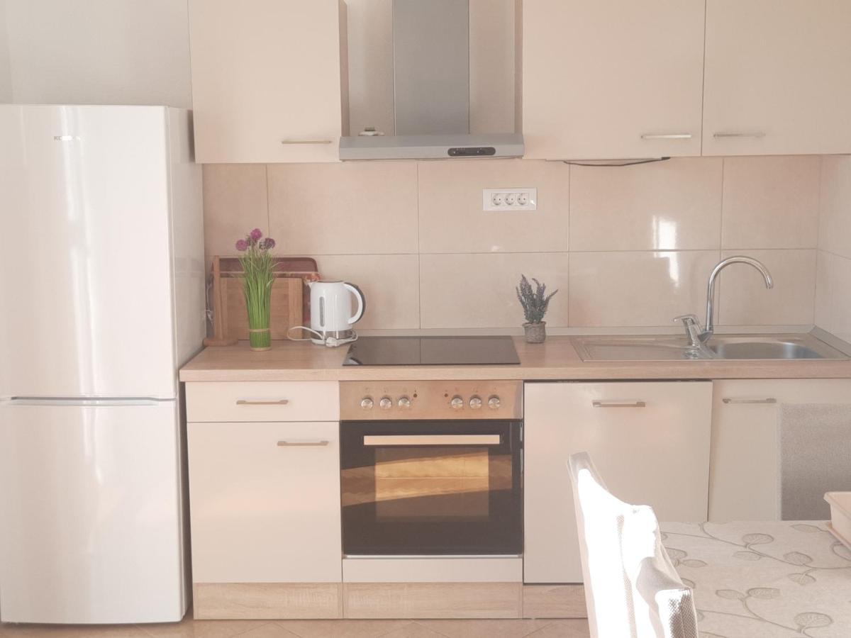 Beba Apartment Komiza